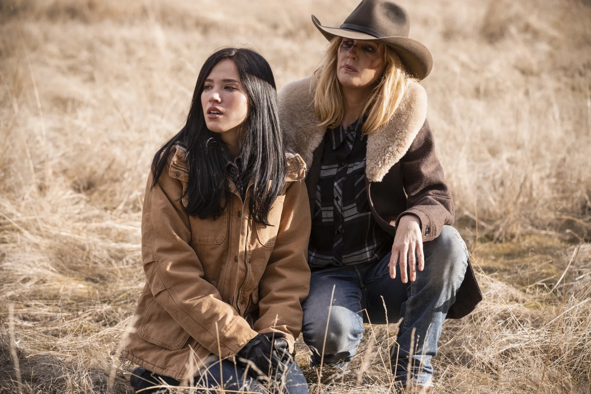 Kelly Reilly and Kelsey Asbille in Yellowstone (2018)