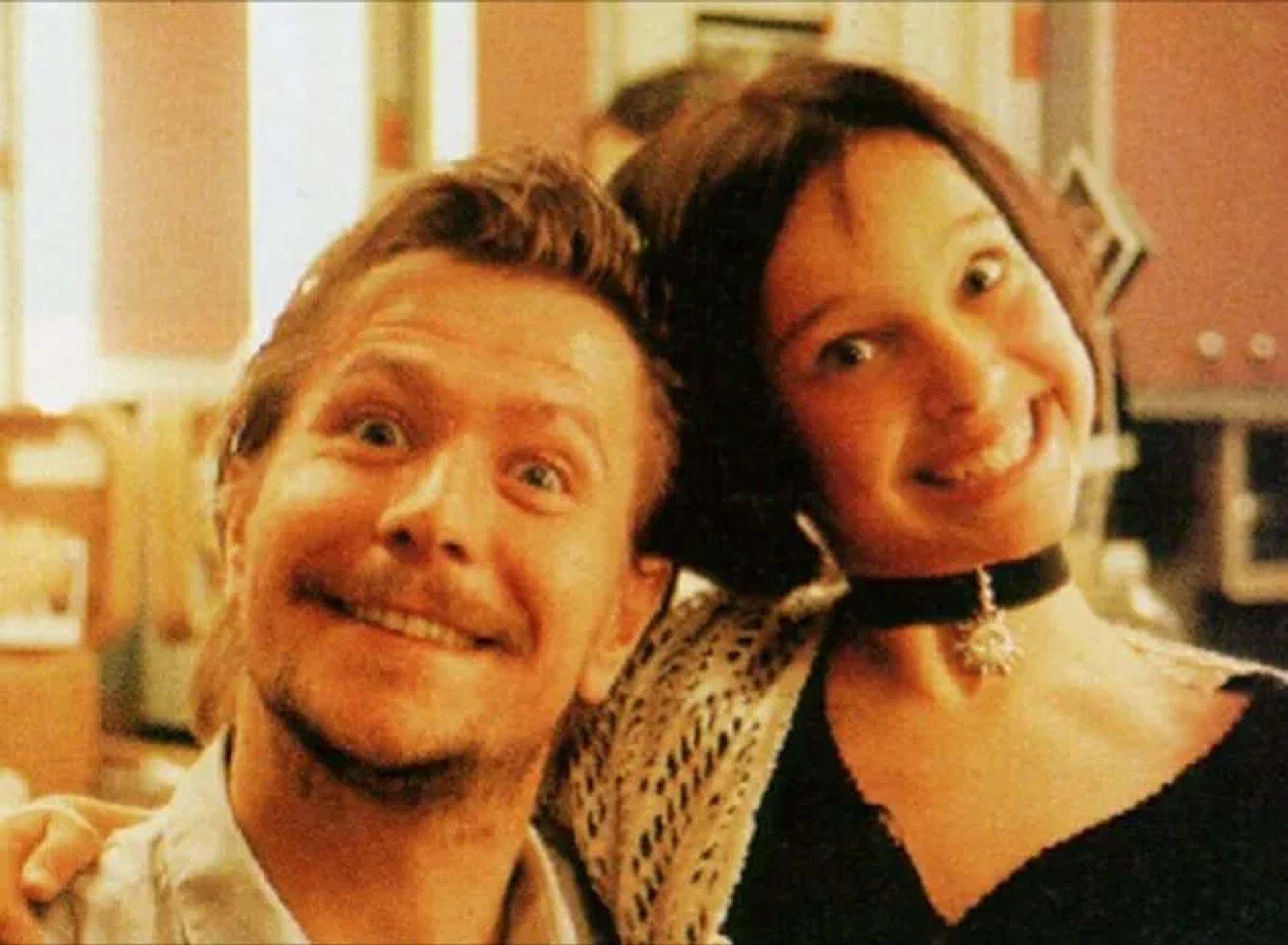 Gary Oldman and Natalie Portman in Léon: The Professional (1994)