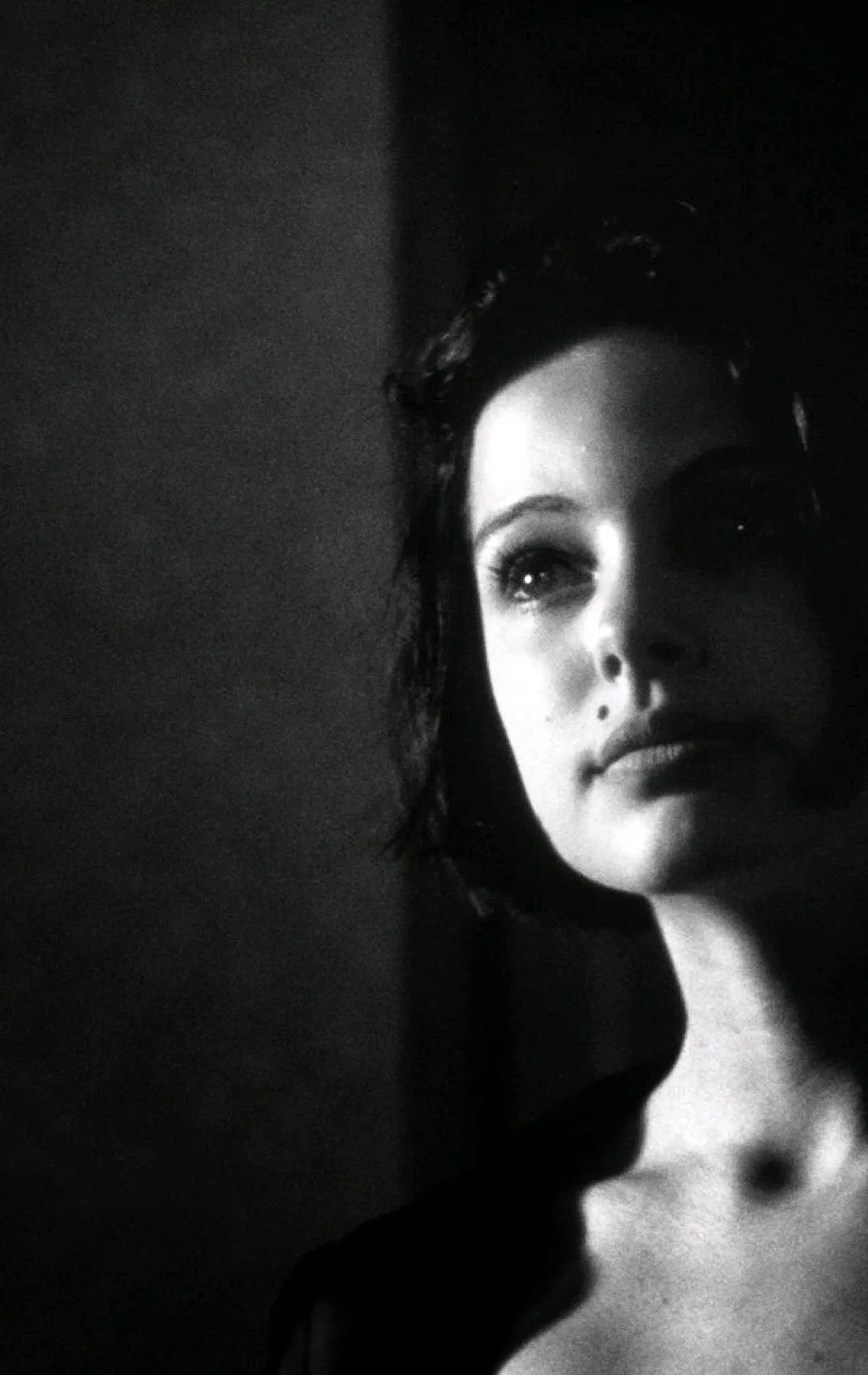 Natalie Portman in Léon: The Professional (1994)