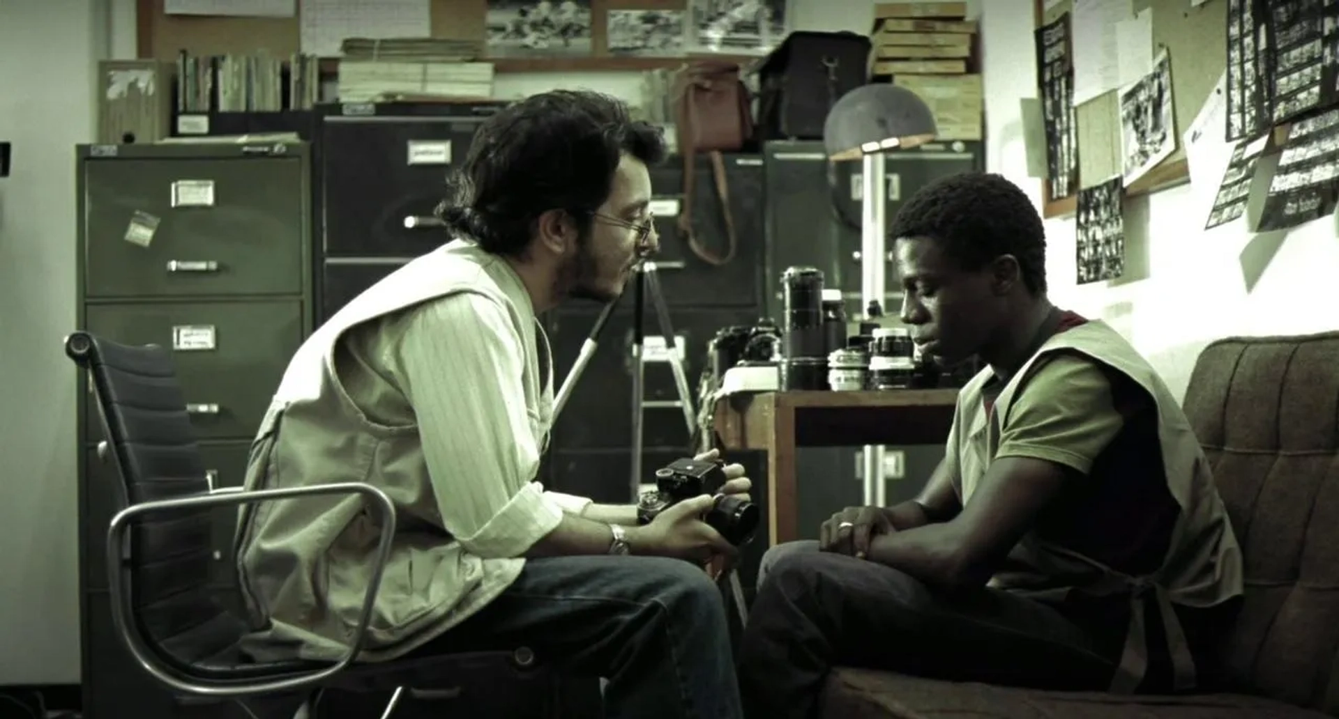 Alexandre Rodrigues and Gustavo Engrácia in City of God (2002)