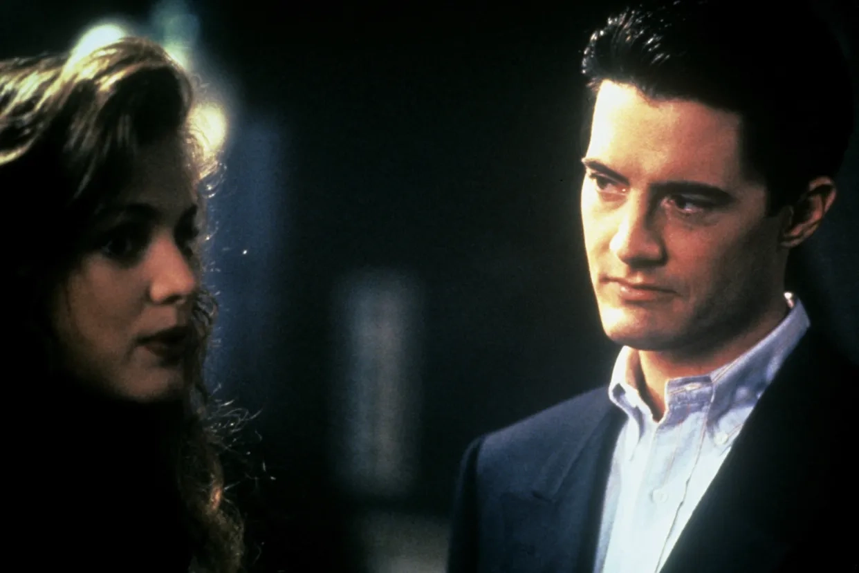 Heather Graham and Kyle MacLachlan in Twin Peaks (1990)