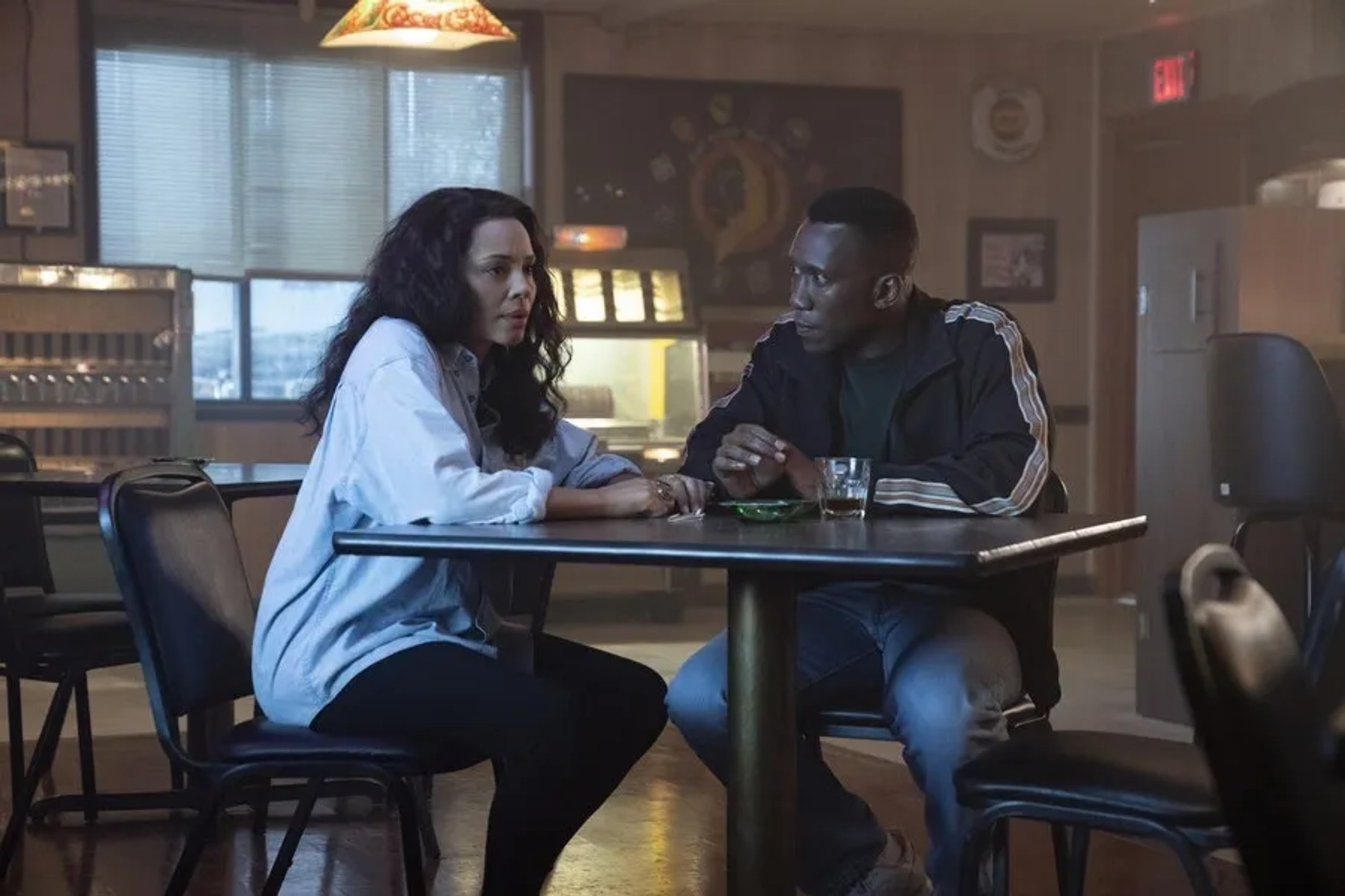 Carmen Ejogo and Mahershala Ali in True Detective (2014)