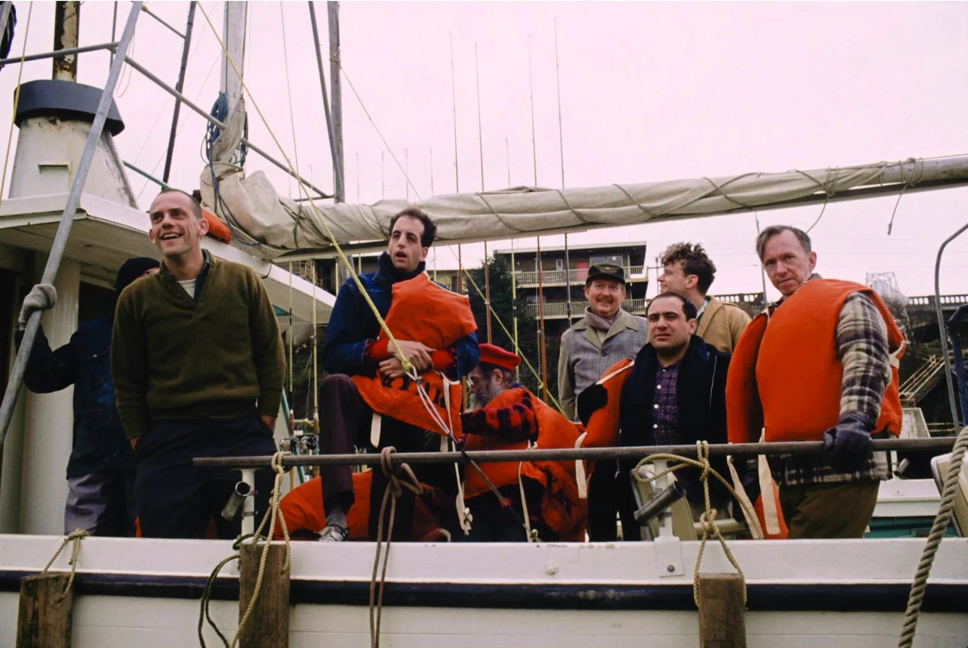 Danny DeVito, Brad Dourif, Christopher Lloyd, Vincent Schiavelli, William Duell, and William Redfield in One Flew Over the Cuckoo's Nest (1975)