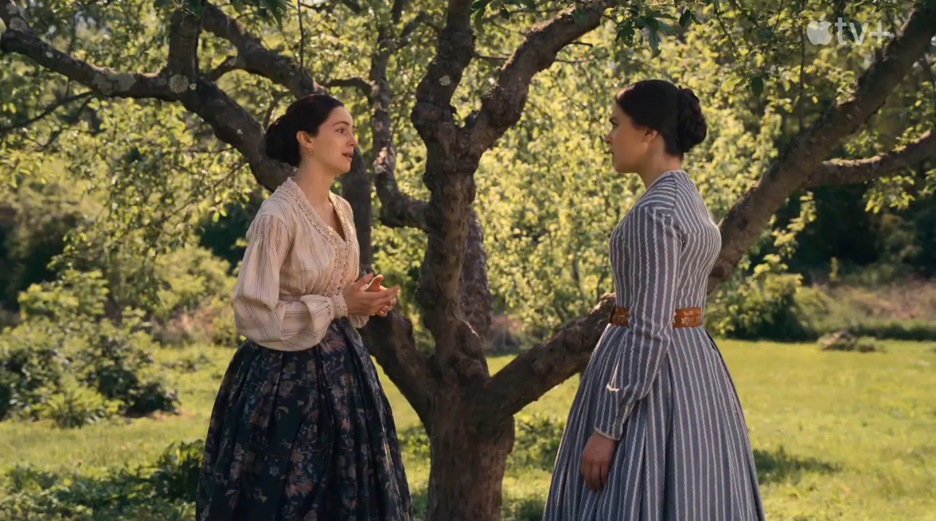 Hailee Steinfeld and Ella Hunt in Dickinson (2019)