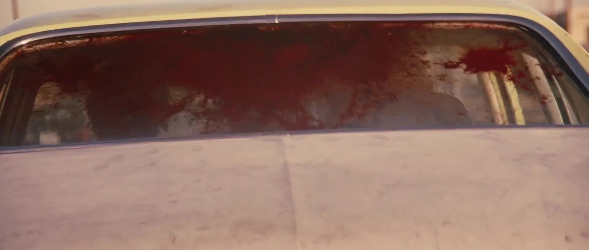 Samuel L. Jackson, John Travolta, and Phil LaMarr in Pulp Fiction (1994)