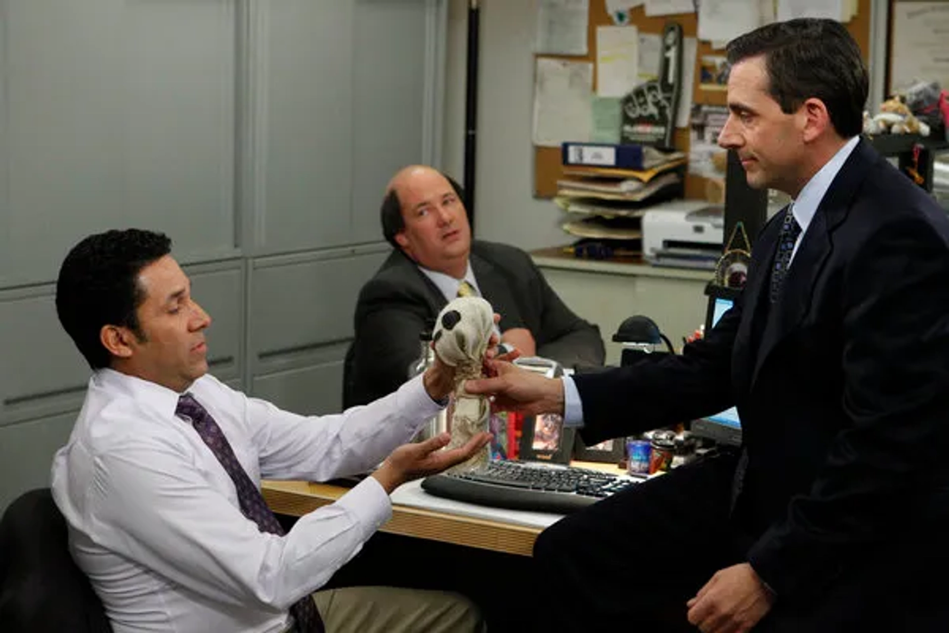 Steve Carell, Oscar Nuñez, and Brian Baumgartner in The Office (2005)