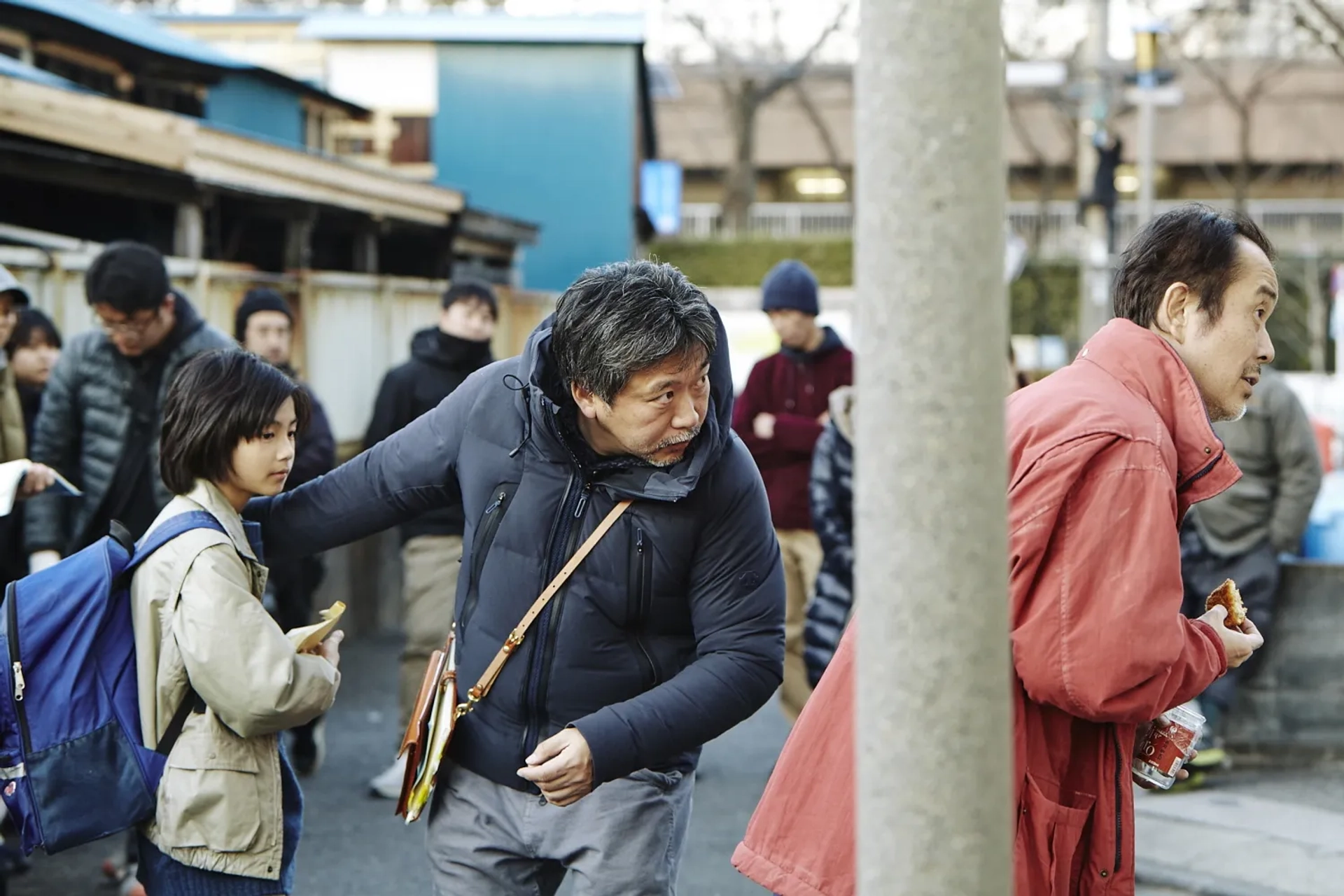 Kore-eda Hirokazu, Lily Franky, and Jyo Kairi in Shoplifters (2018)