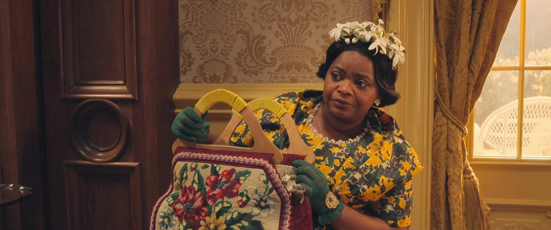 Kristin Chenoweth, Octavia Spencer, and Codie-Lei Eastick in The Witches (2020)