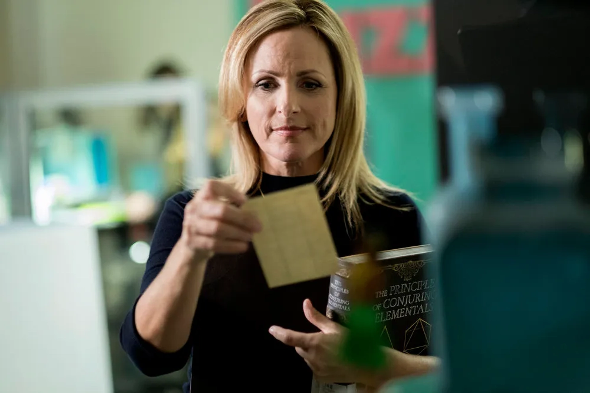 Marlee Matlin in The Magicians (2015)