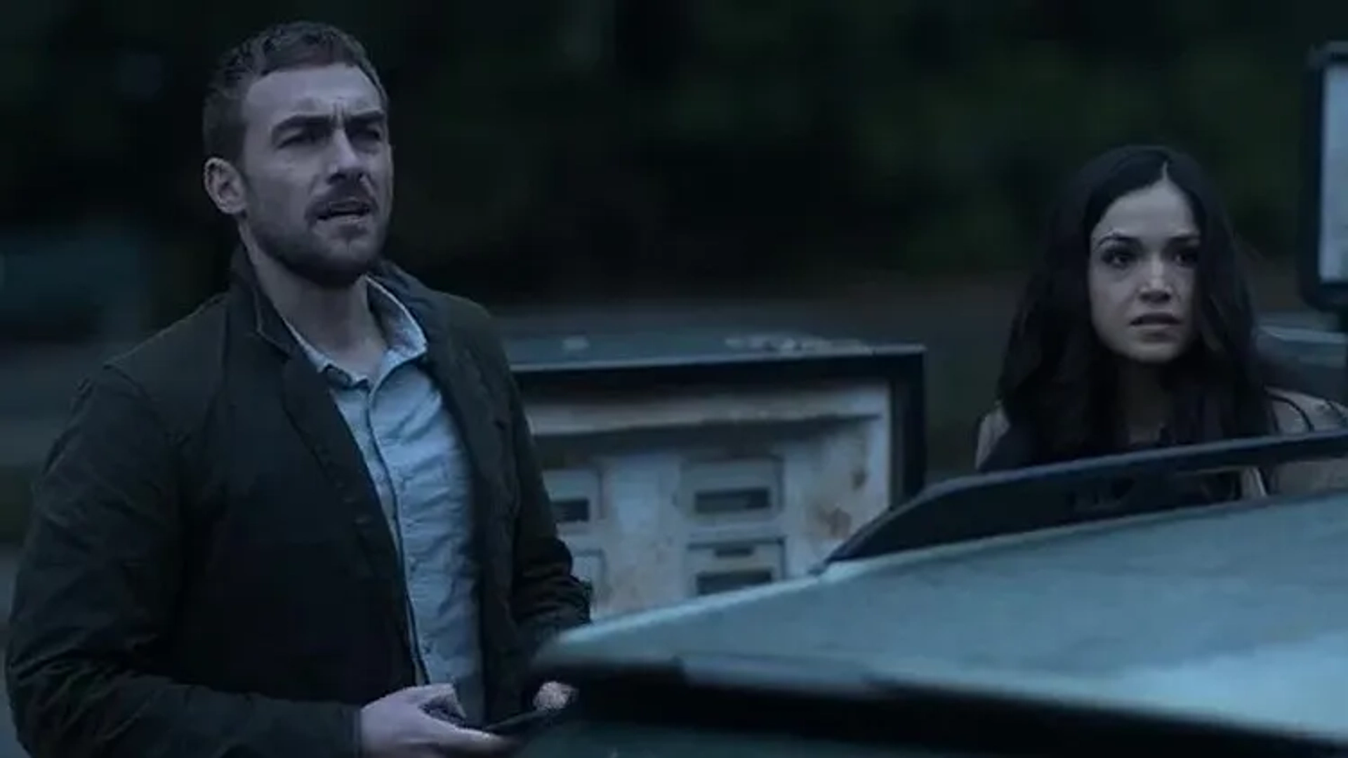 Tom Austen and Ariana Guerra in Helstrom (2020)