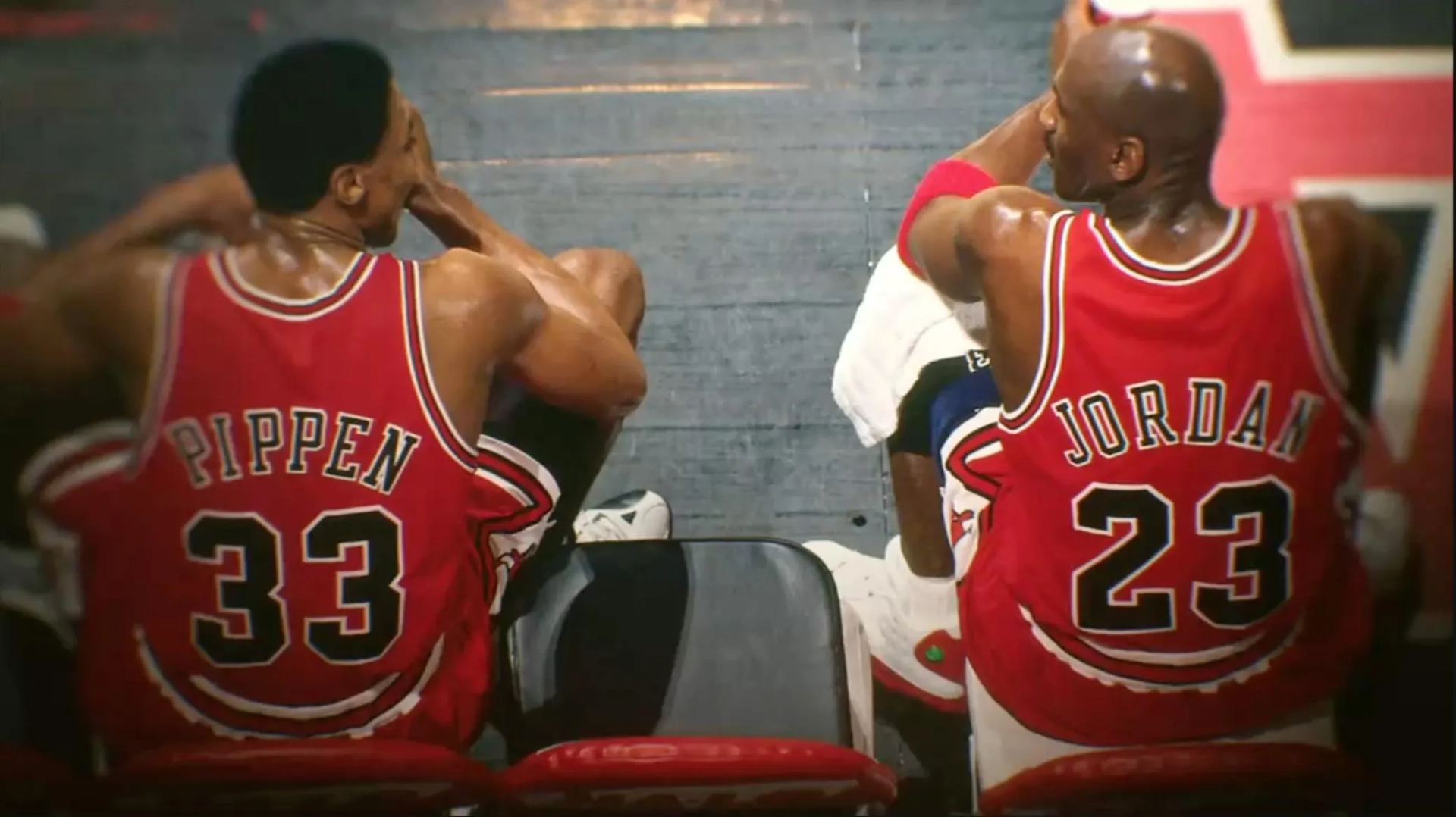 Michael Jordan and Scottie Pippen in The Last Dance (2020)