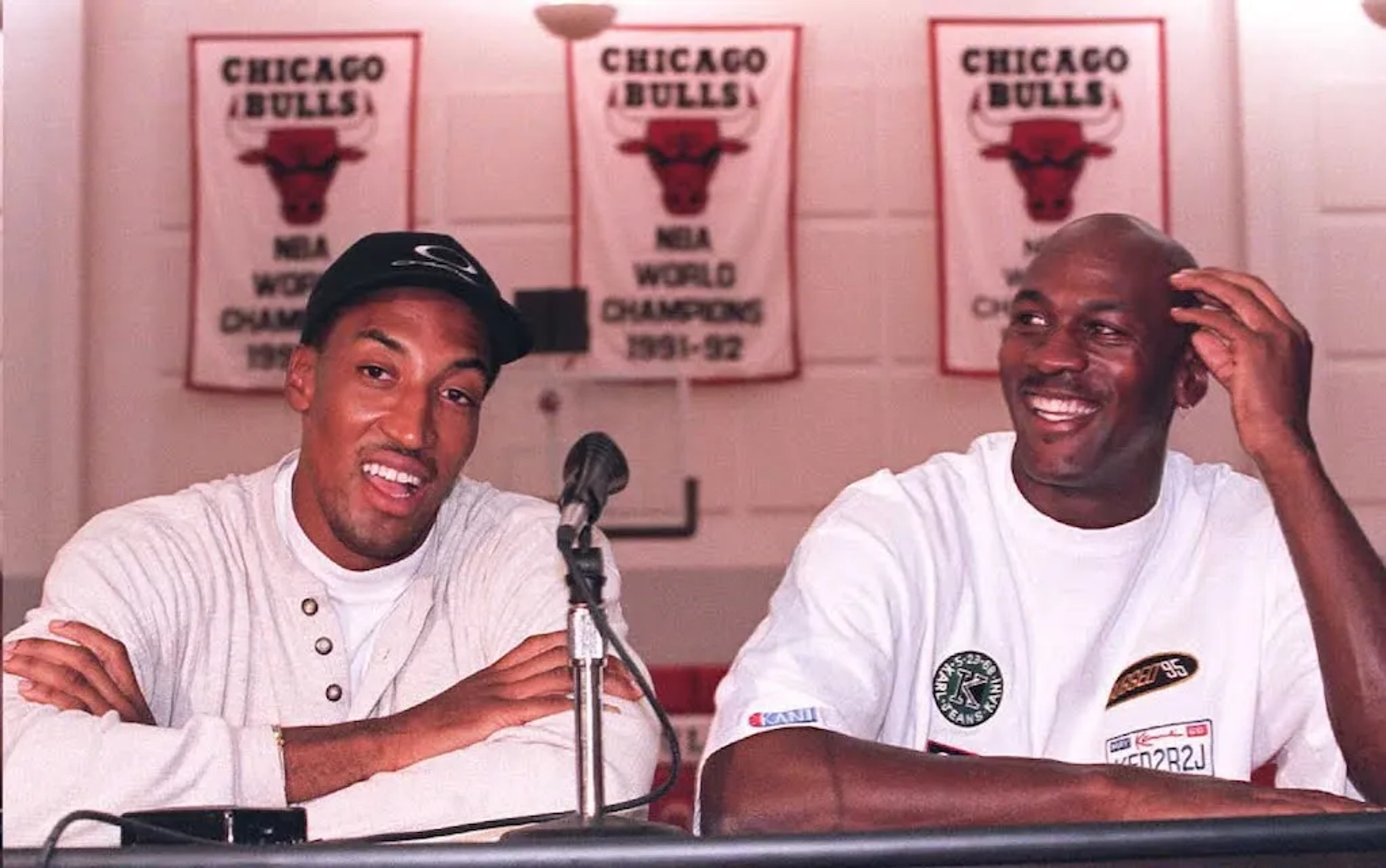 Michael Jordan and Scottie Pippen in The Last Dance (2020)