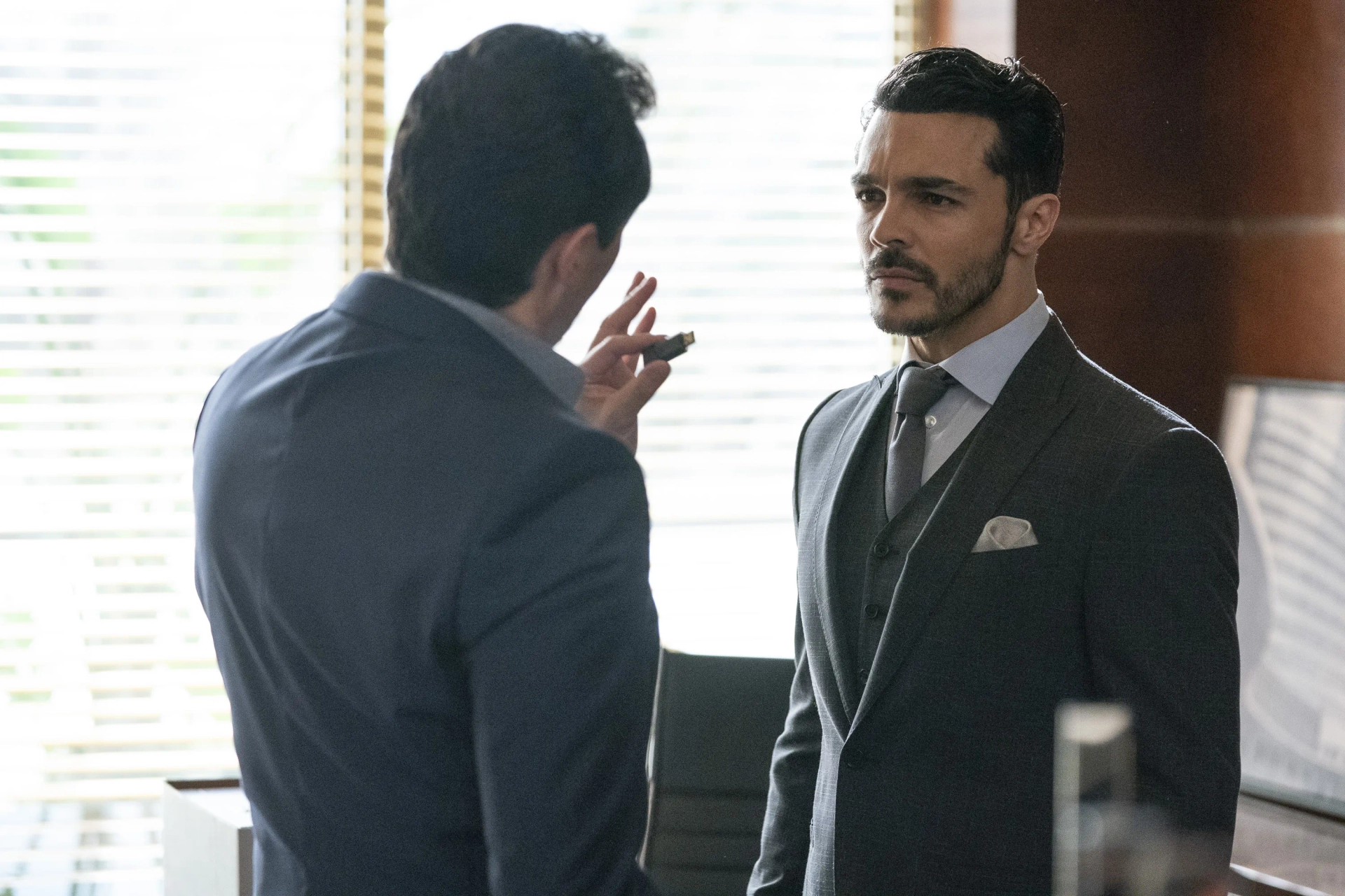 Demián Bichir and Shalim Ortiz in Grand Hotel (2019)