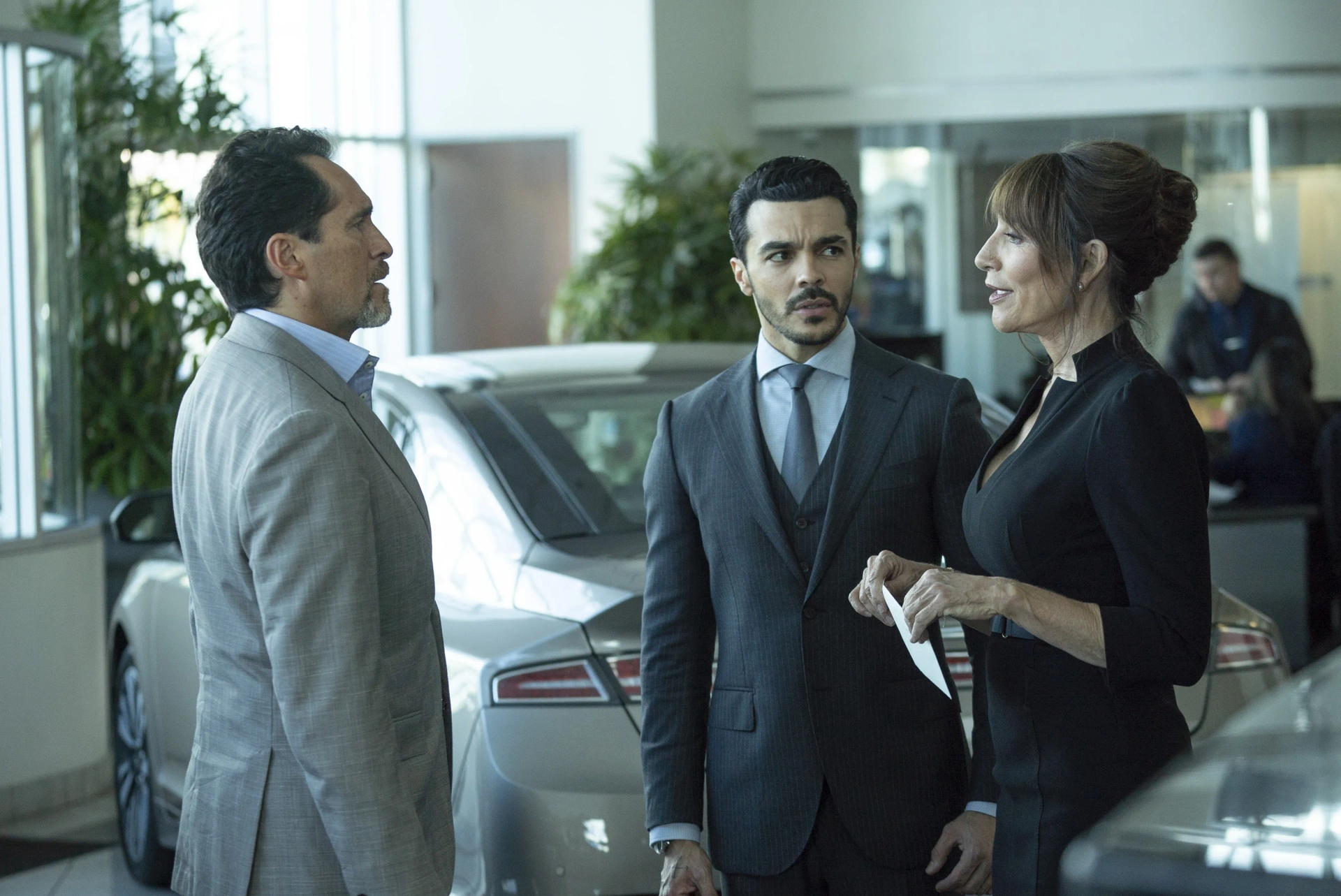 Katey Sagal, Demián Bichir, and Shalim Ortiz in Grand Hotel (2019)