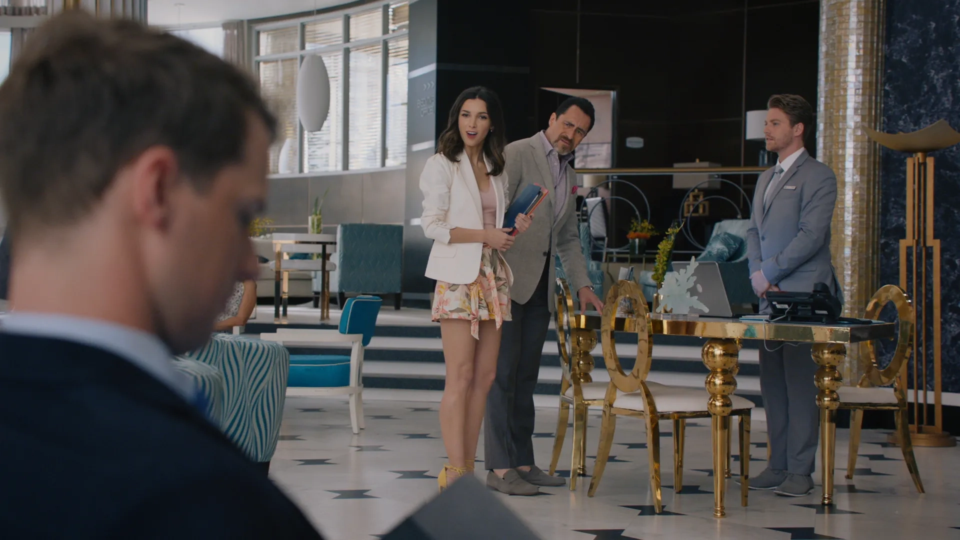 Demián Bichir, Denyse Tontz, Freddie Stroma, and Jared Rider in Grand Hotel (2019)