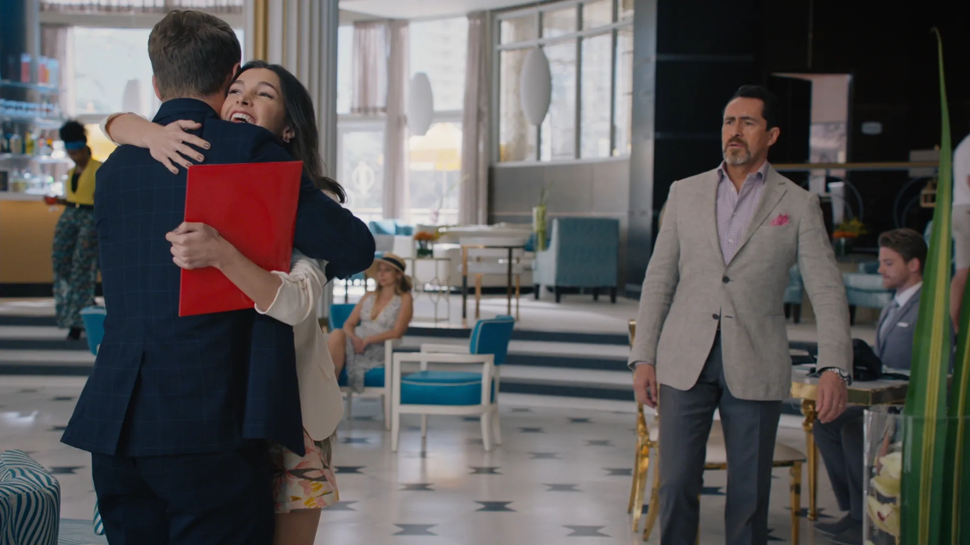 Demián Bichir, Denyse Tontz, Freddie Stroma, and Jared Rider in Grand Hotel (2019)