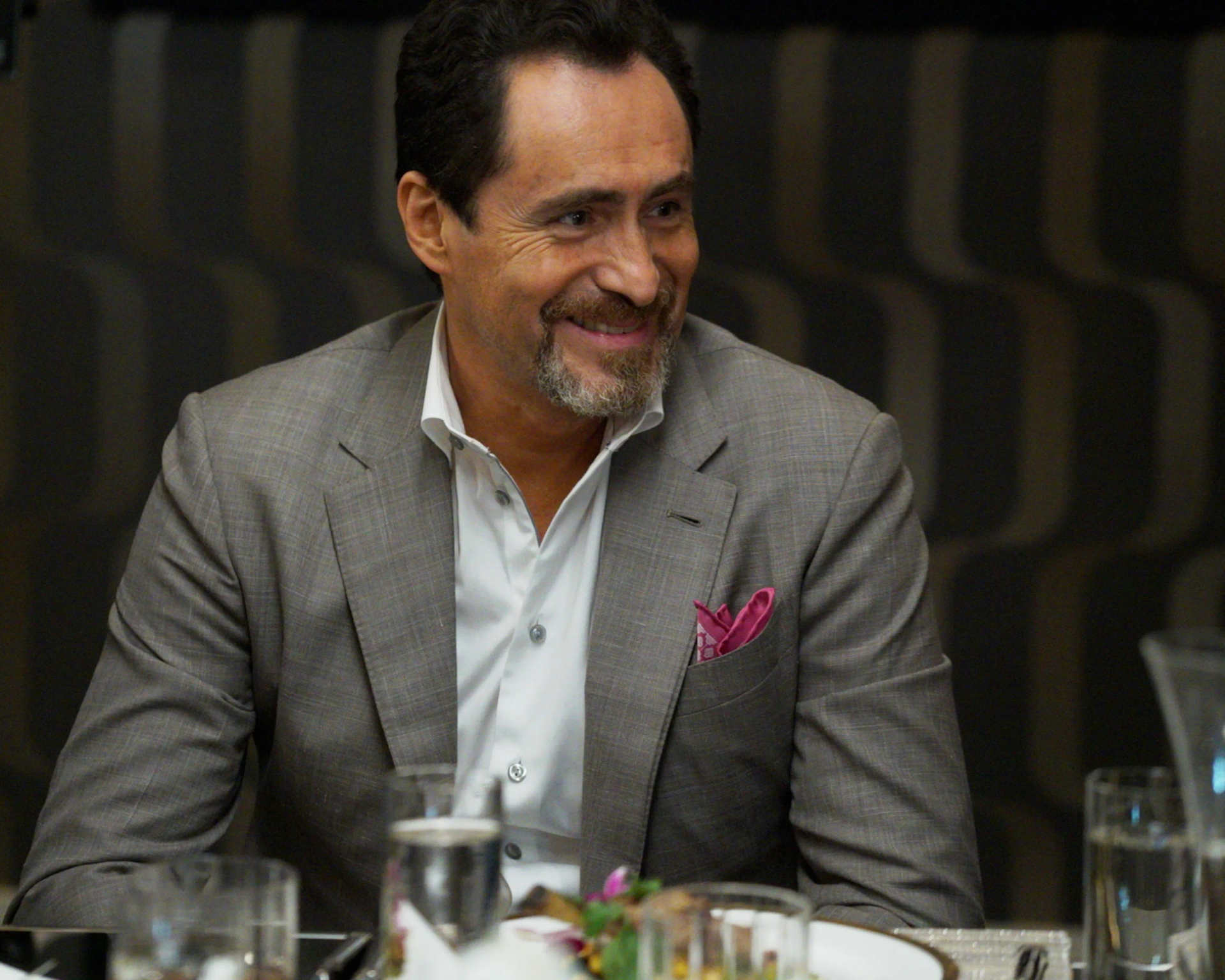 Demián Bichir in Grand Hotel (2019)