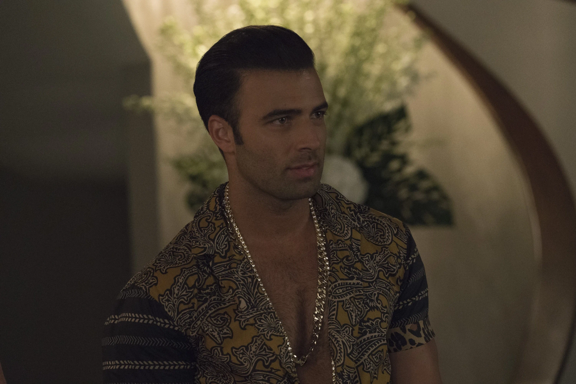 Jencarlos Canela in Grand Hotel (2019)