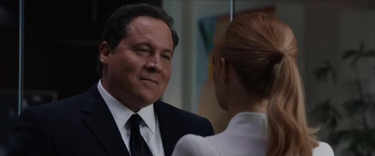 Gwyneth Paltrow and Jon Favreau in Iron Man 3 (2013)