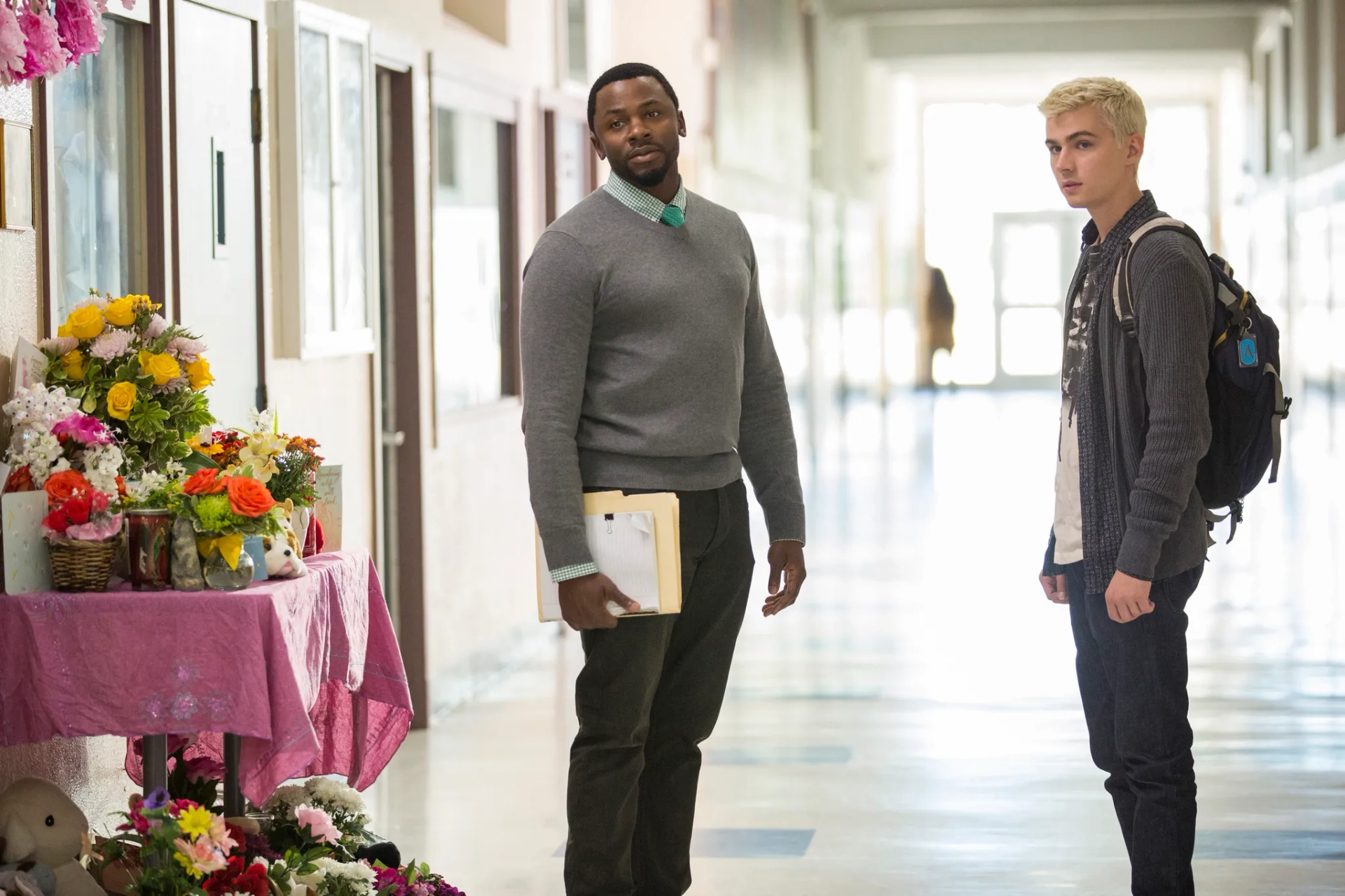 Derek Luke and Miles Heizer in 13 Reasons Why (2017)