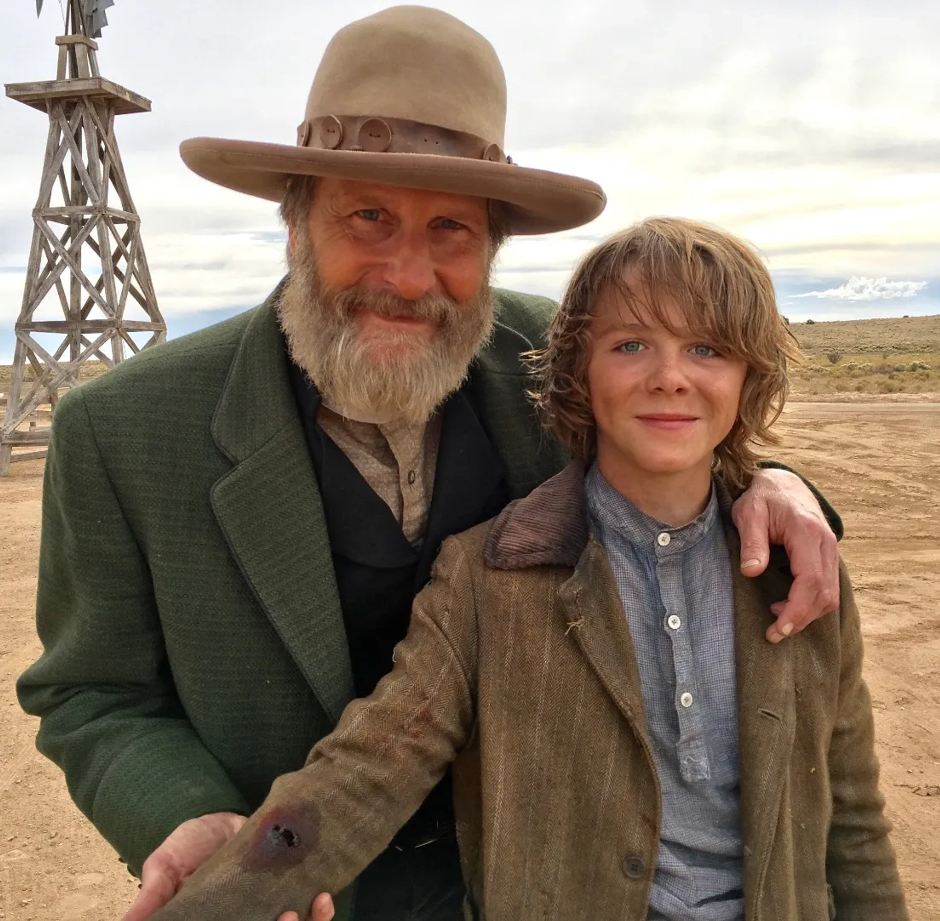 Griffin Kane and Jeff Daniels in Godless