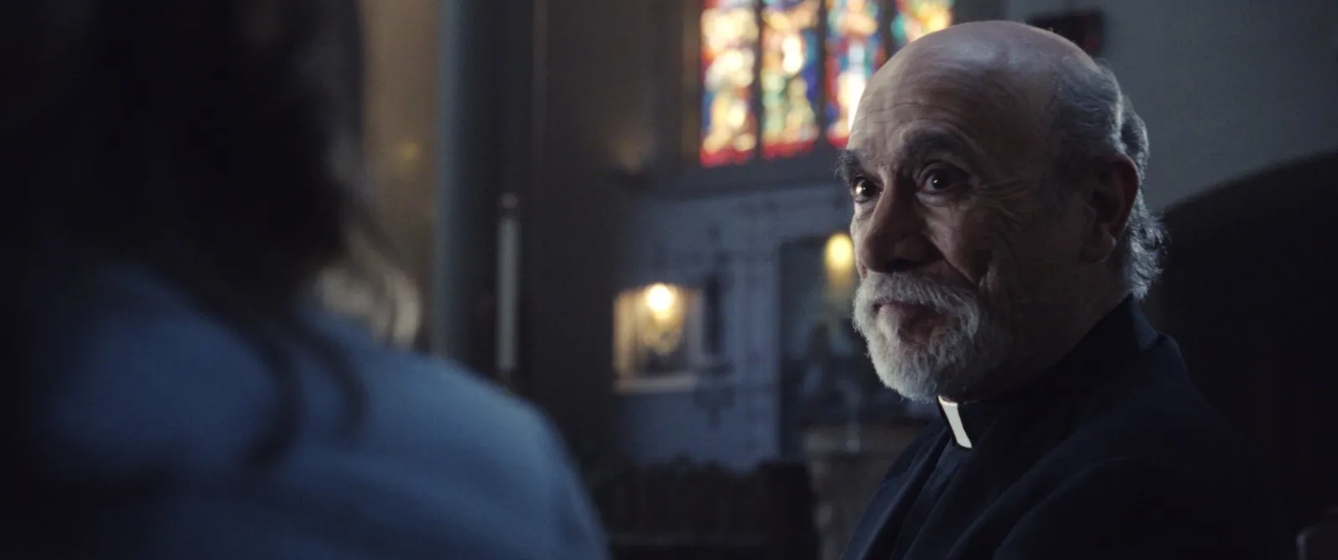 Linda Cardellini and Tony Amendola in The Curse of La Llorona (2019)