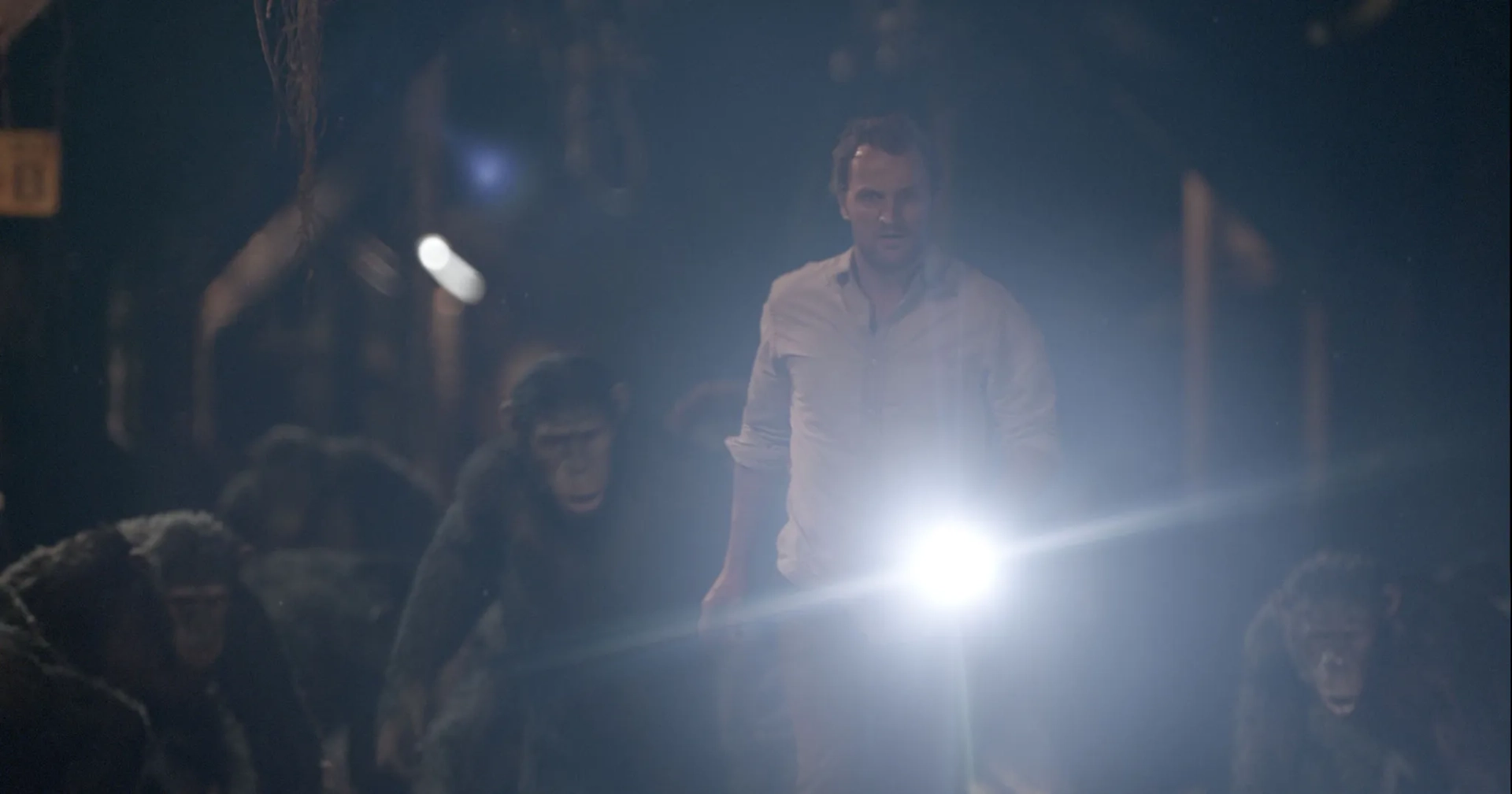 Jason Clarke, Karin Konoval, Andy Serkis, Terry Notary, and Nick Thurston in Dawn of the Planet of the Apes (2014)