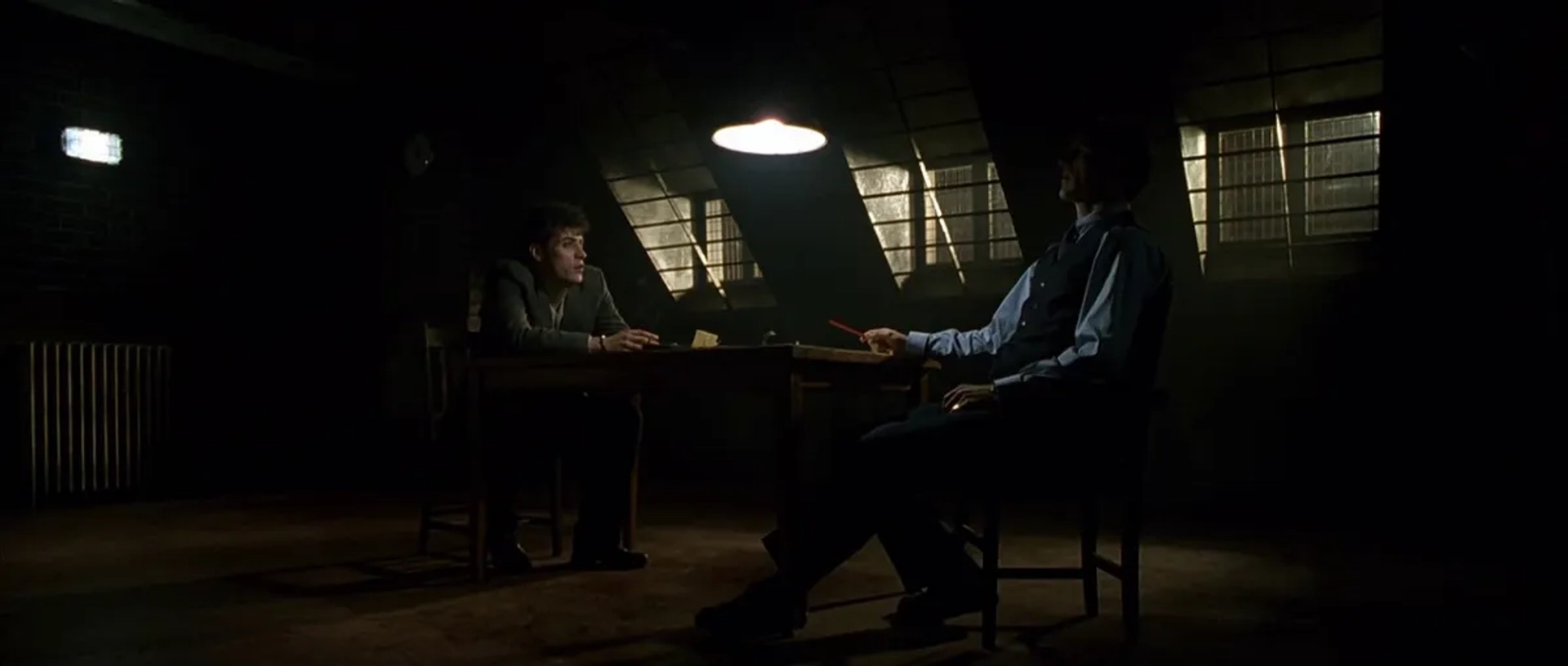 William Hurt and Rufus Sewell in Dark City (1998)