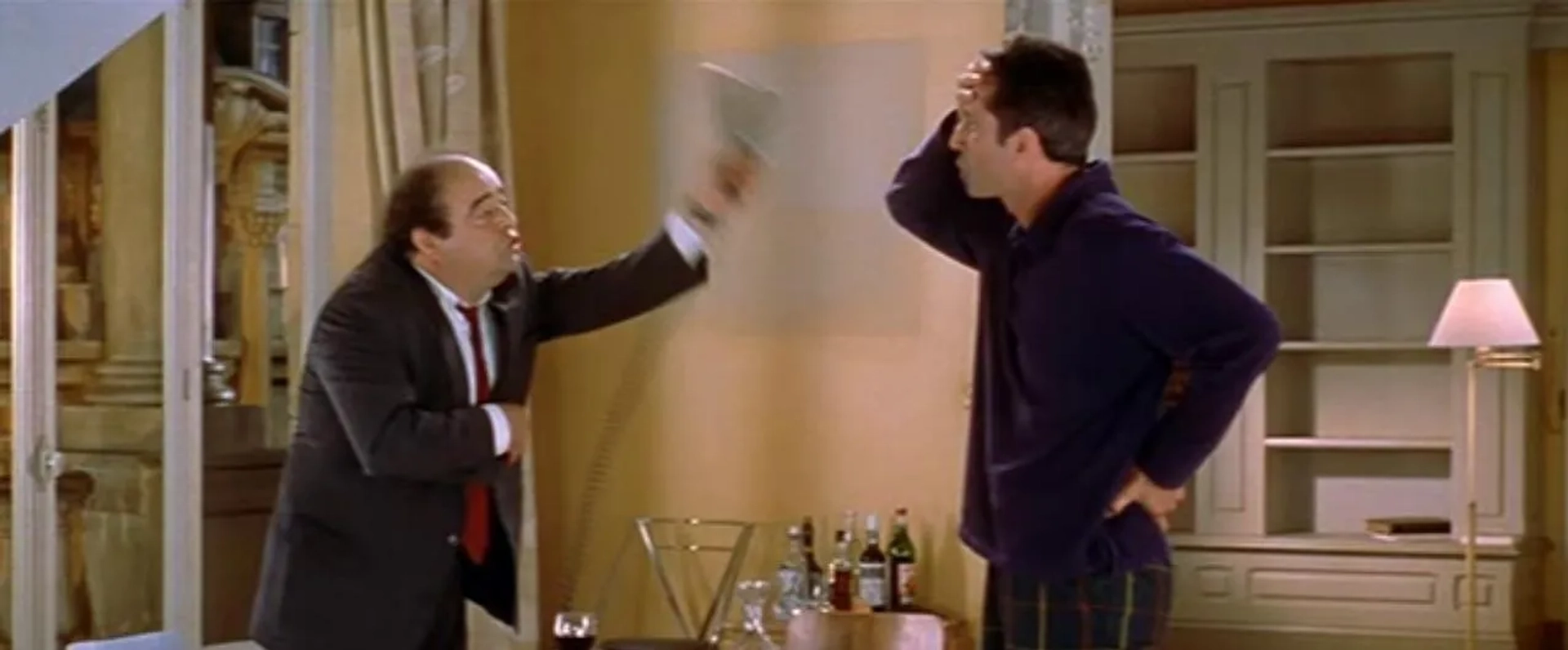 Thierry Lhermitte and Jacques Villeret in Le Dîner de Cons (1998)