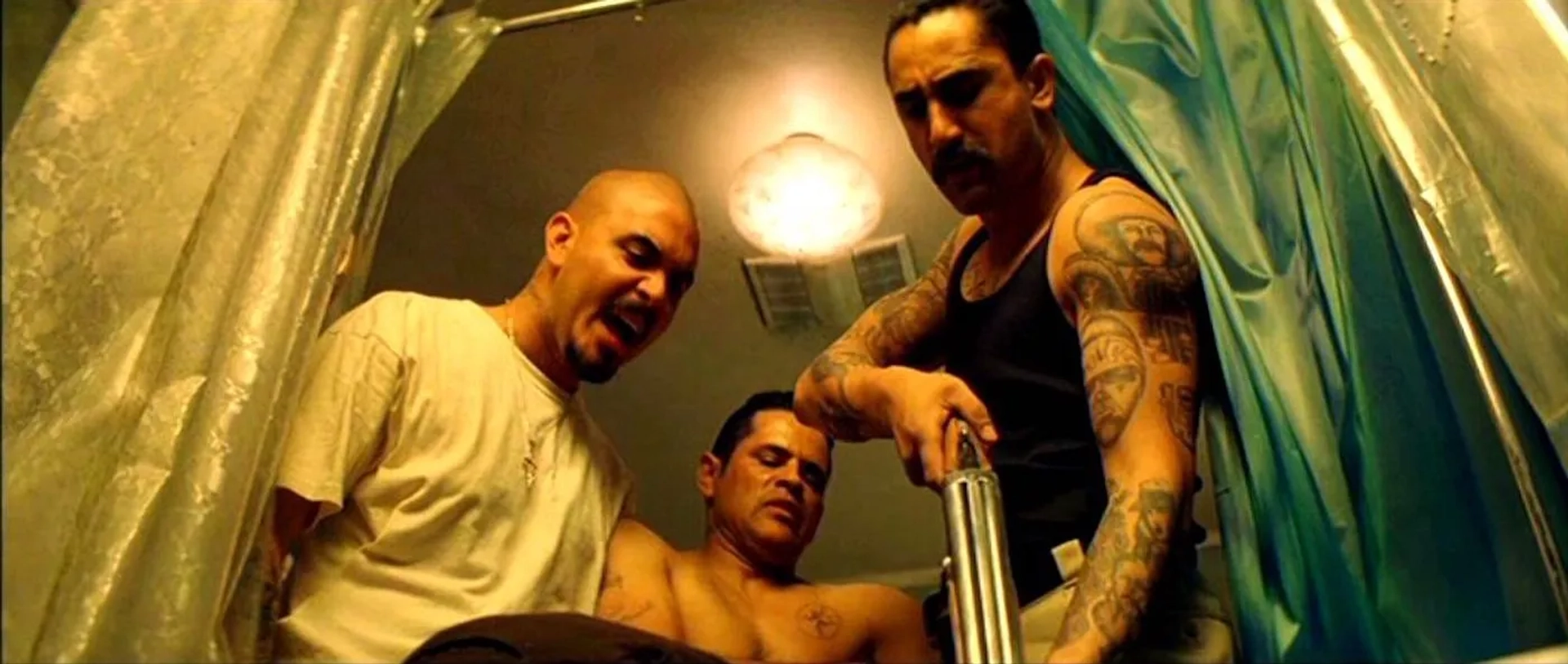 Raymond Cruz, Cliff Curtis, and Noel Gugliemi in Training Day (2001)