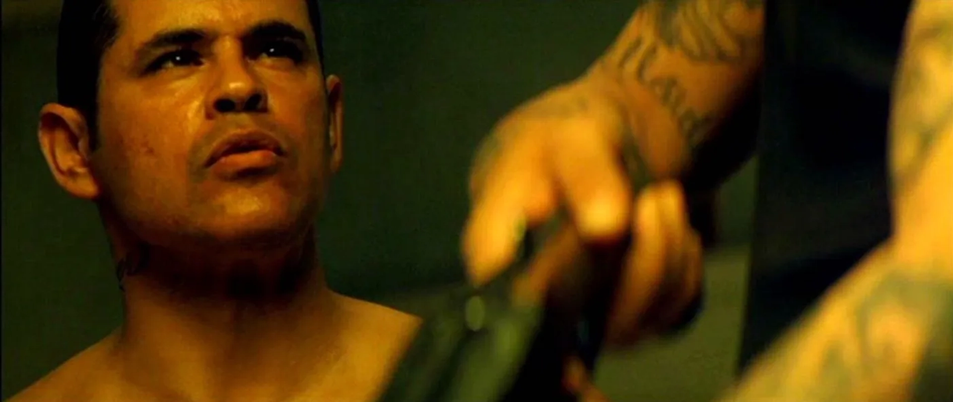 Raymond Cruz in Training Day (2001)