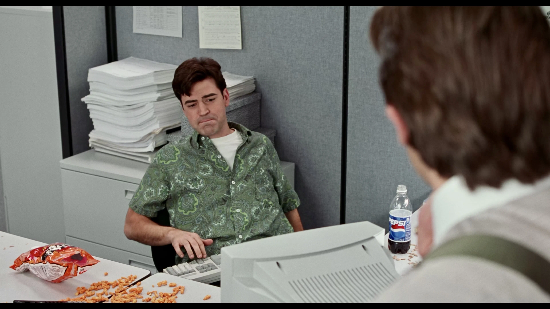 Gary Cole and Ron Livingston in Office Space (1999)