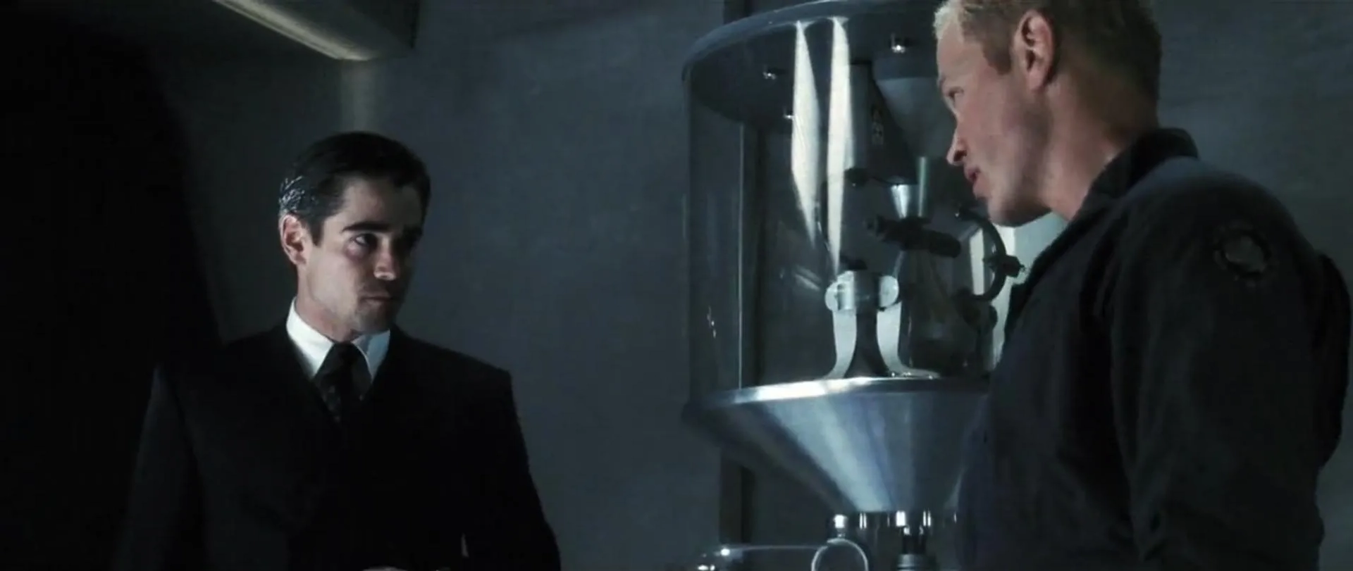 Colin Farrell and Neal McDonough in Minority Report (2002)