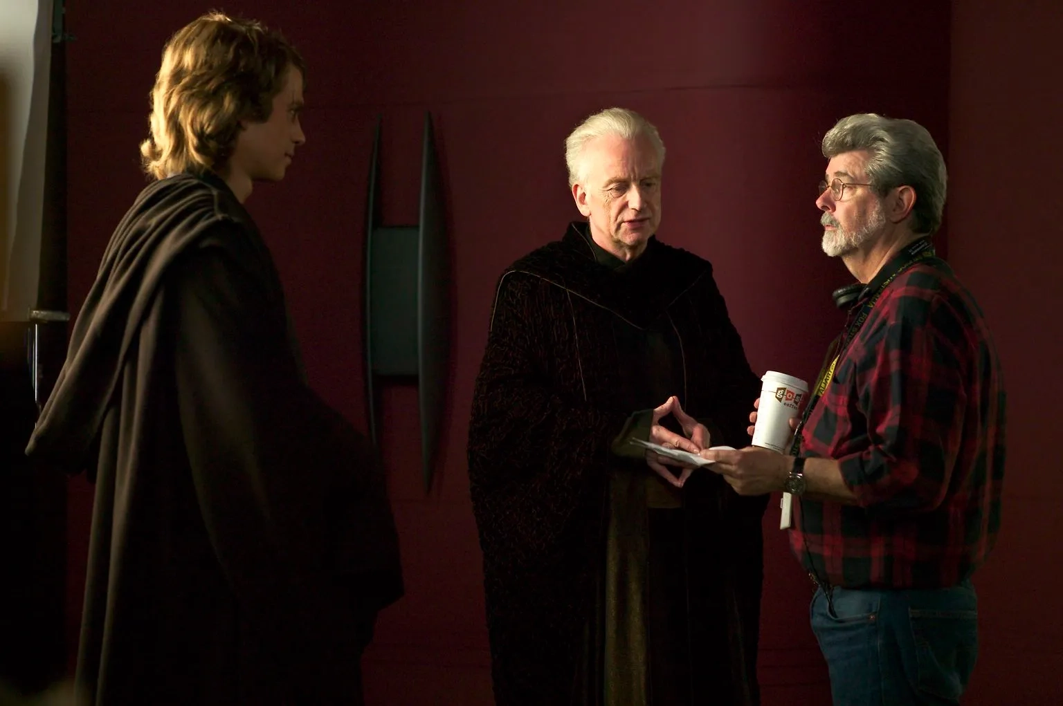 George Lucas, Ian McDiarmid, and Hayden Christensen in Star Wars: Episode III - Revenge of the Sith (2005)