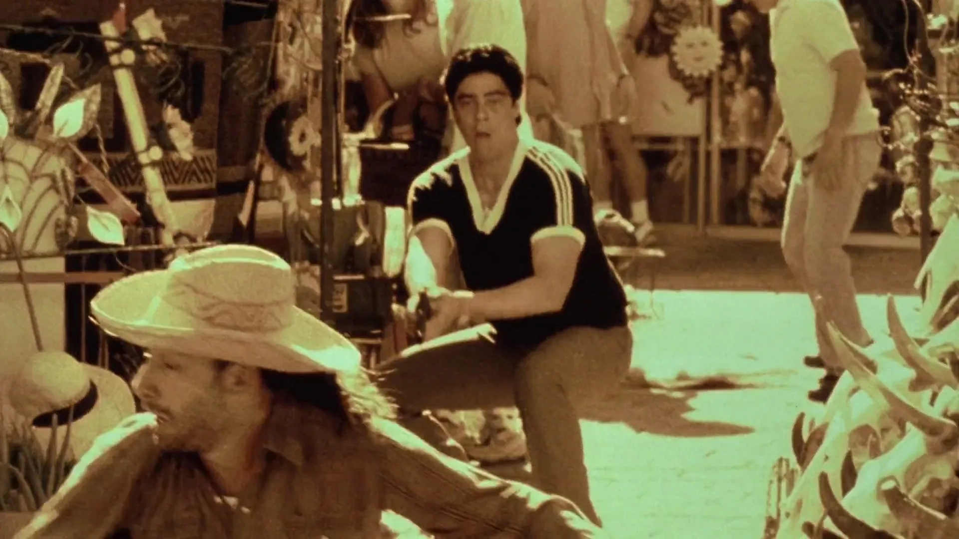 Benicio Del Toro in Traffic (2000)