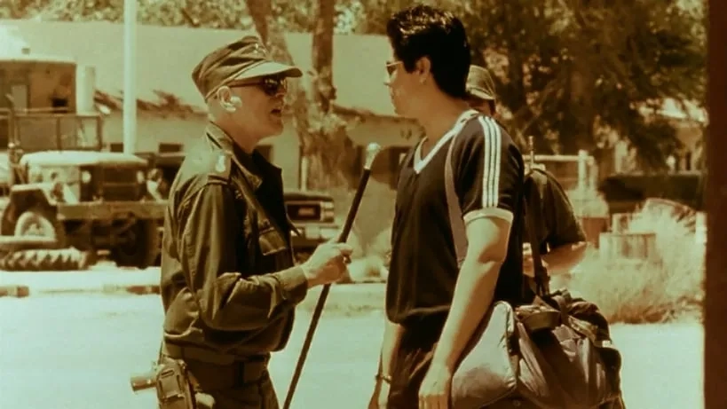 Benicio Del Toro and Tomas Milian in Traffic (2000)