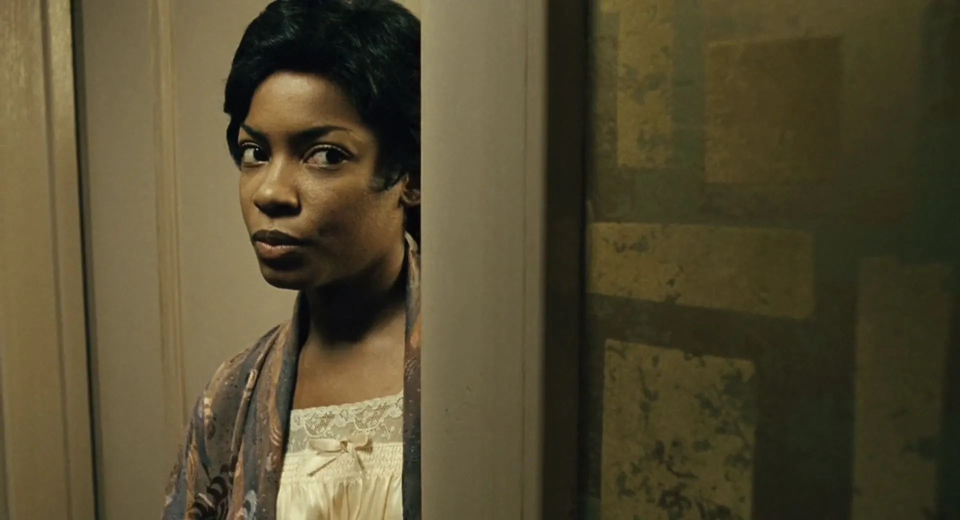 Aunjanue Ellis-Taylor in Ray (2004)