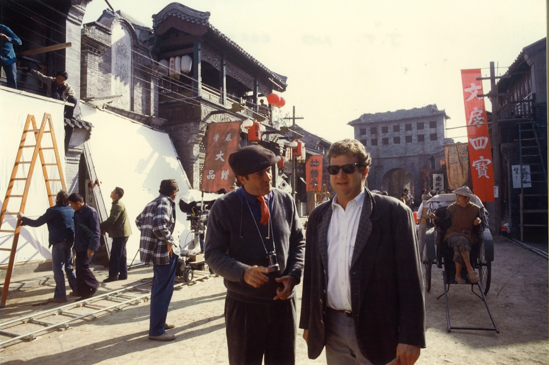 Bernardo Bertolucci and Jeremy Thomas in The Last Emperor (1987)