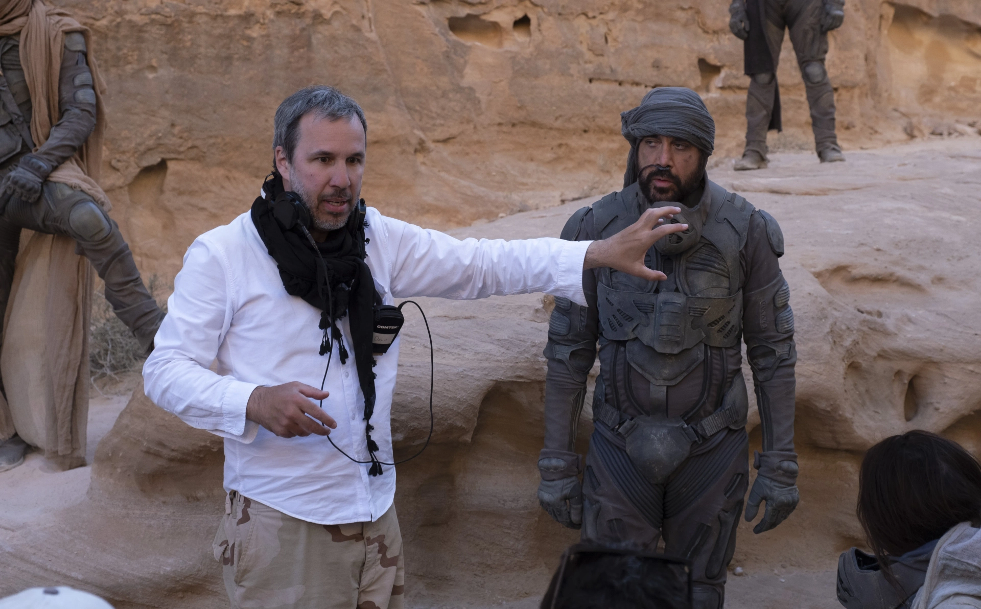 Javier Bardem and Denis Villeneuve in Dune (2021)