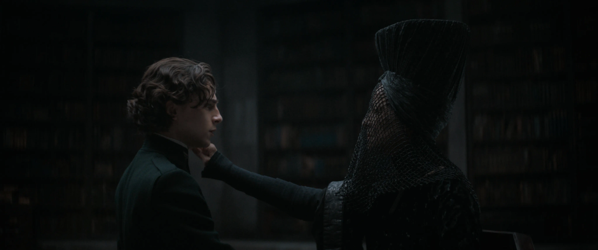 Charlotte Rampling and Timothée Chalamet in Dune (2021)