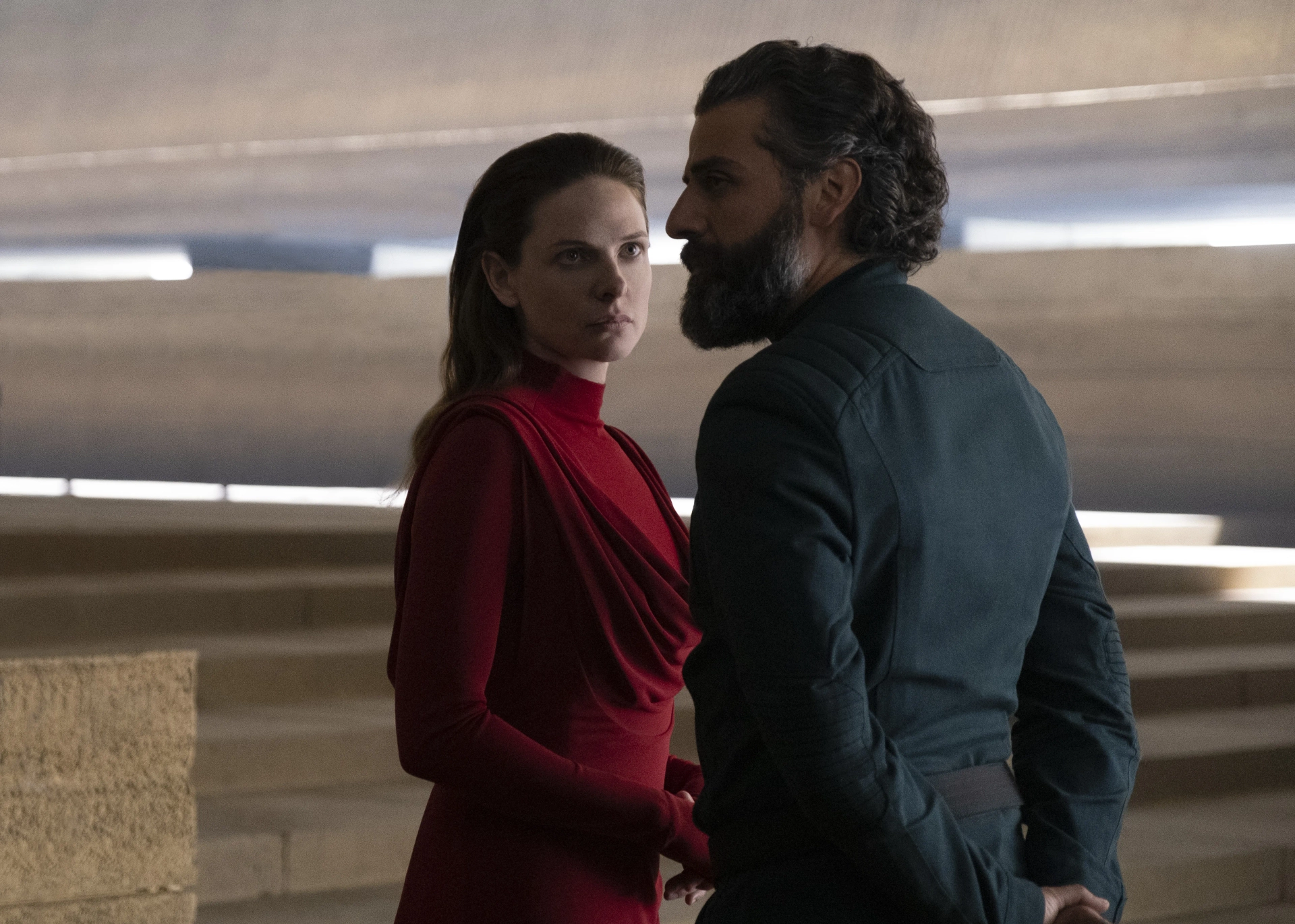 Rebecca Ferguson and Oscar Isaac in Dune (2021)