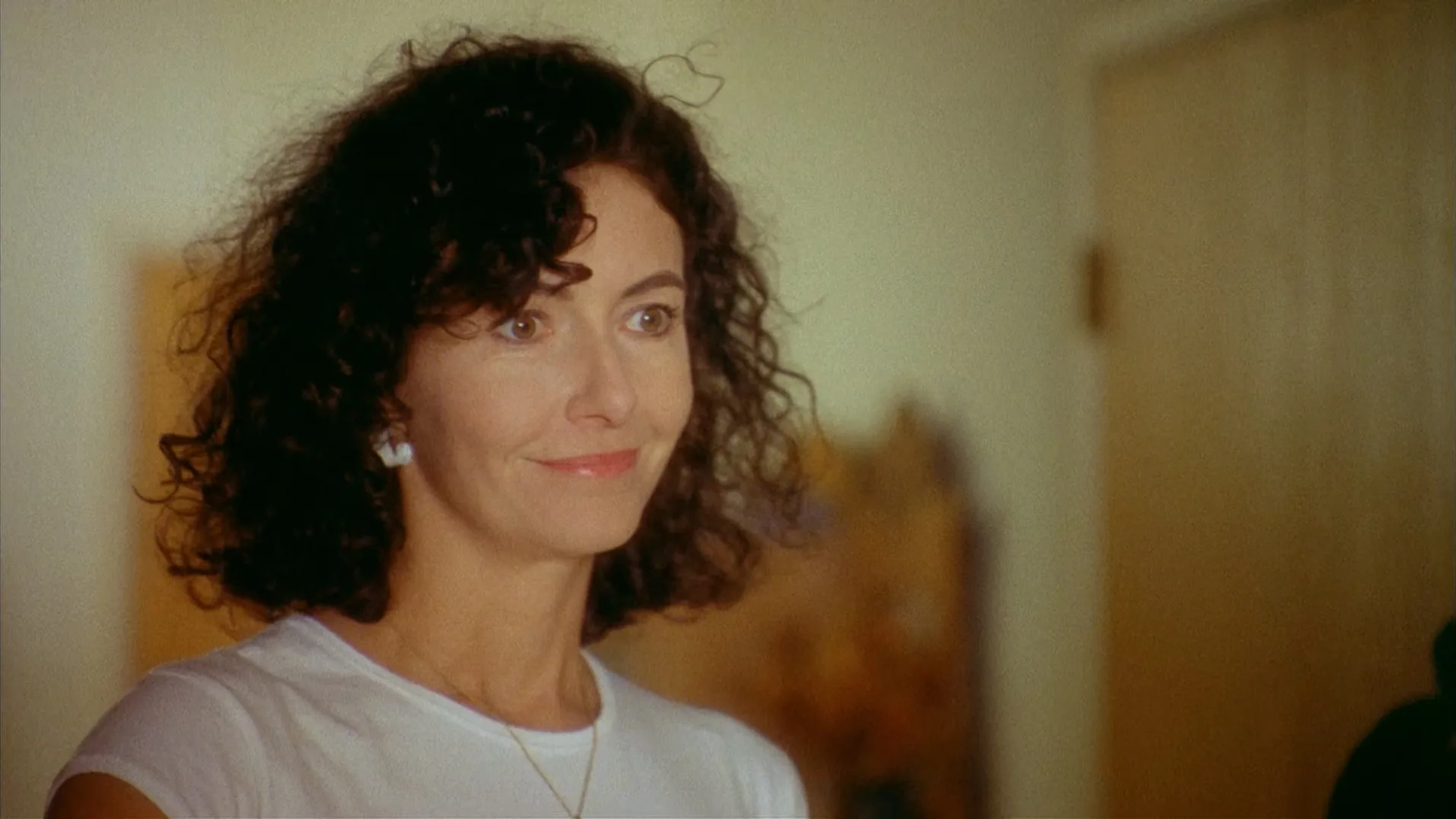 Mary Steenburgen in What's Eating Gilbert Grape (1993)