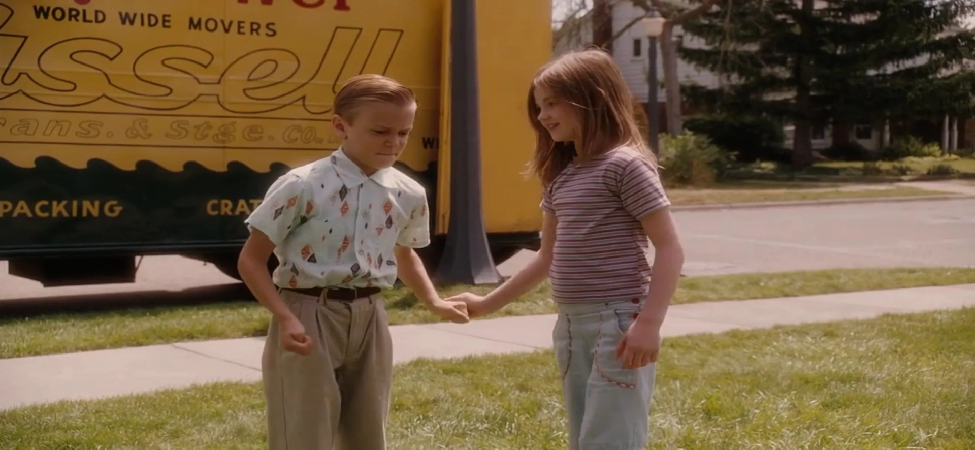 Morgan Lily and Ryan Ketzner in Flipped (2010)