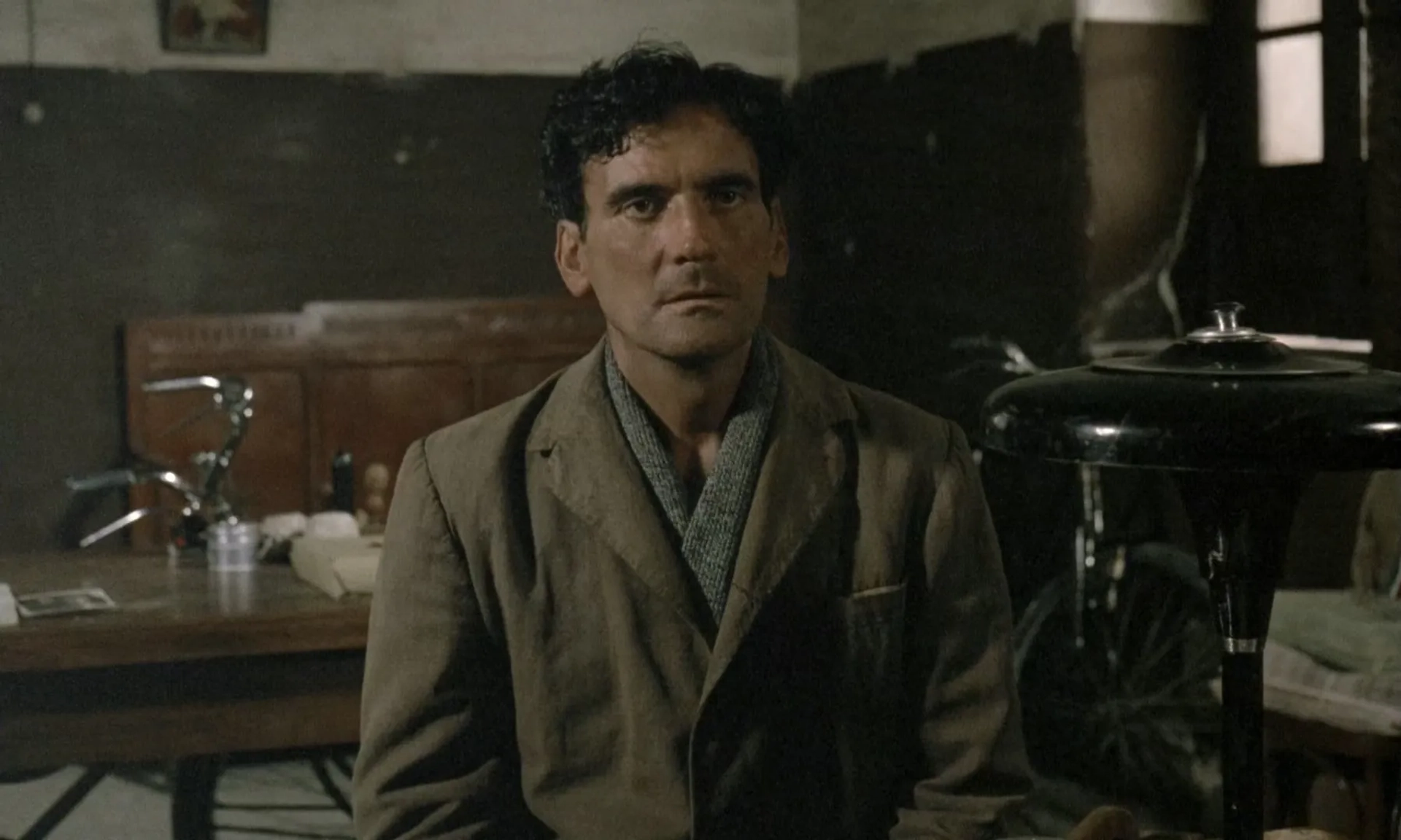 Massimo Troisi in The Postman (1994)