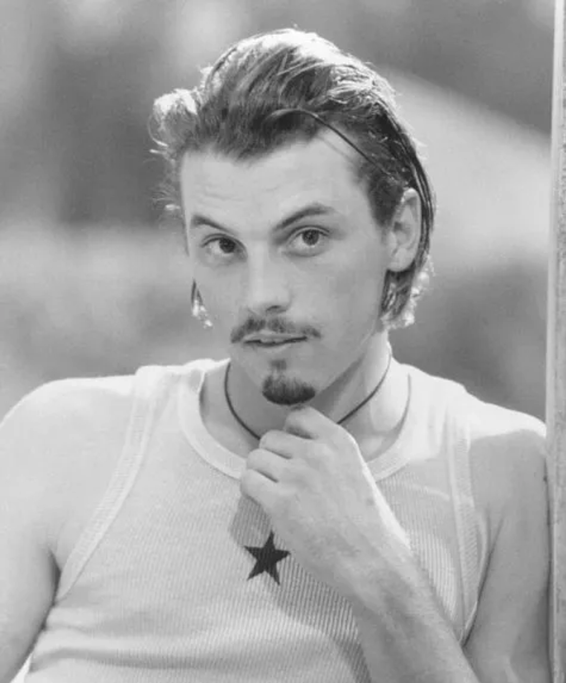 Skeet Ulrich in As Good as It Gets (1997)