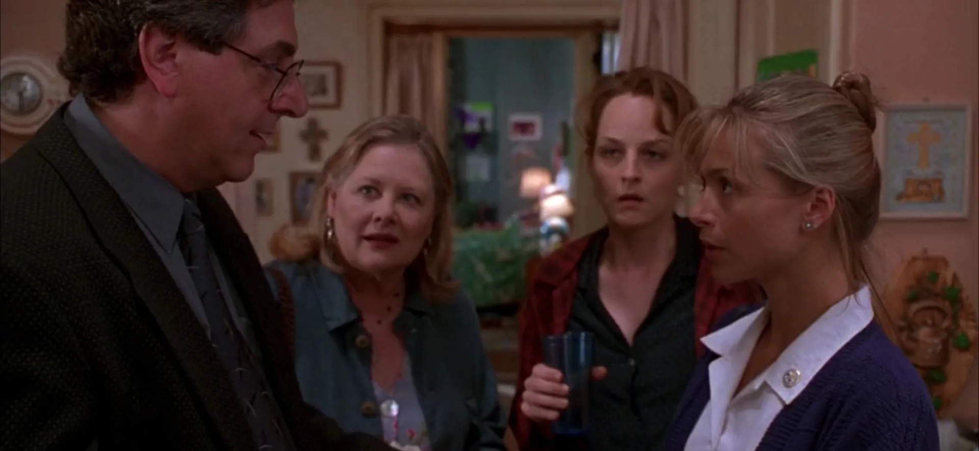 Helen Hunt, Harold Ramis, Shirley Knight, and Antonia Jones in As Good as It Gets (1997)