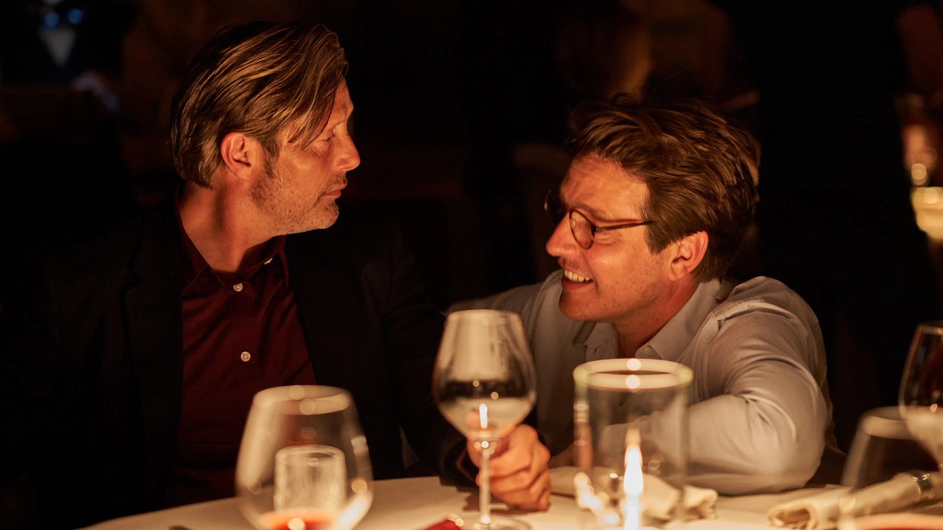 Mads Mikkelsen and Thomas Vinterberg in Another Round (2020)