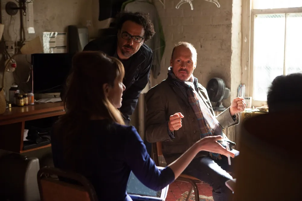 Michael Keaton, Alejandro G. Iñárritu, and Natalie Gold in Birdman or (The Unexpected Virtue of Ignorance) (2014)