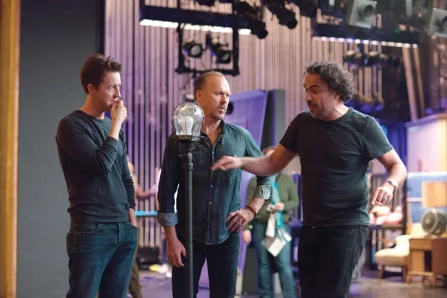Michael Keaton, Edward Norton, and Alejandro G. Iñárritu in Birdman or (The Unexpected Virtue of Ignorance) (2014)