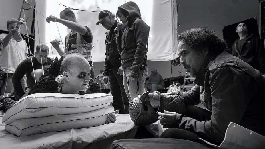 Michael Keaton and Alejandro G. Iñárritu in Birdman or (The Unexpected Virtue of Ignorance) (2014)